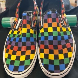 Brand New Vans! Black with Rainbow Checks. Unisex Men 8, Woman 9 1/2.